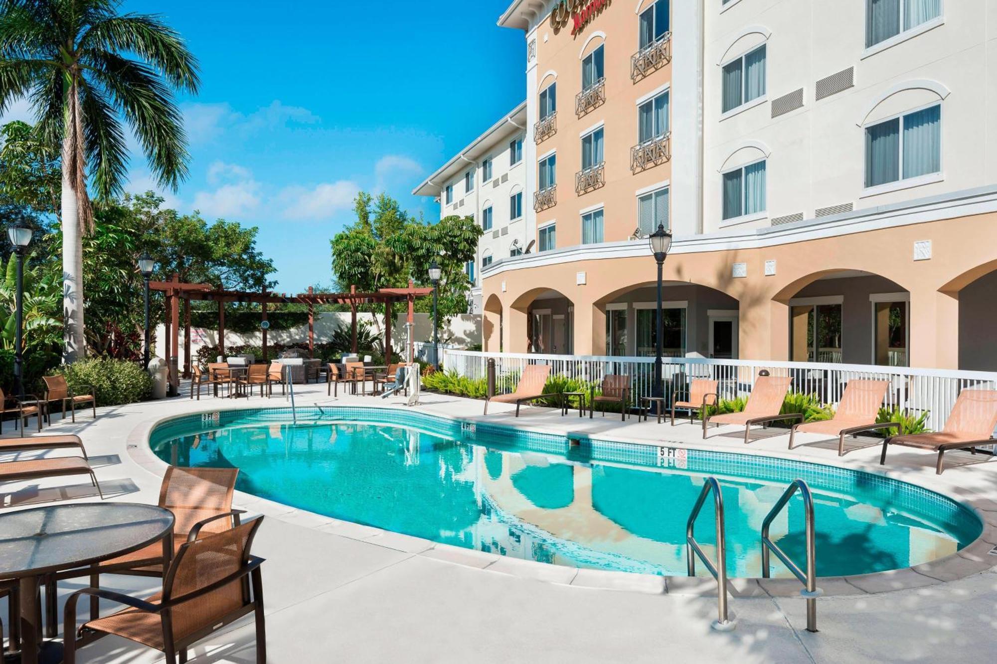 Courtyard Fort Myers At I-75 And Gulf Coast Town Center Estero Exteriér fotografie